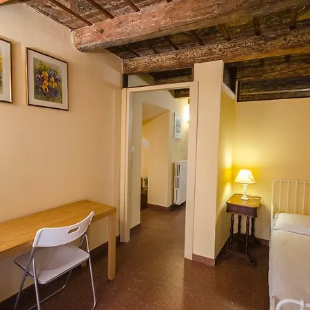 Garisenda Apartment Bologna