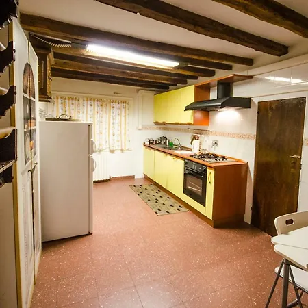 Garisenda Apartment Bologna